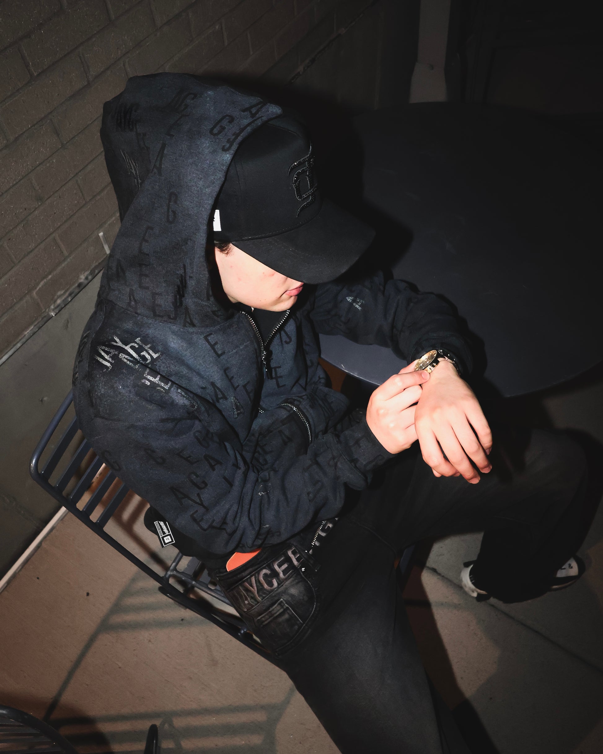 TYPE DOUBLE ZIP HOODIE