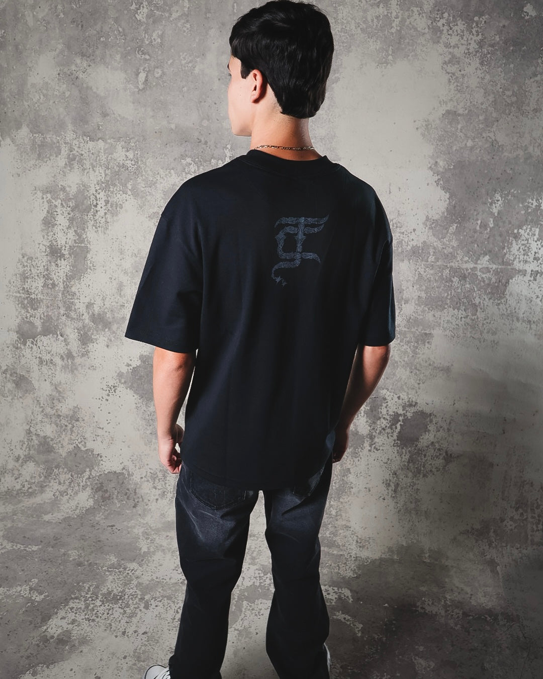 FEATHERS TEE