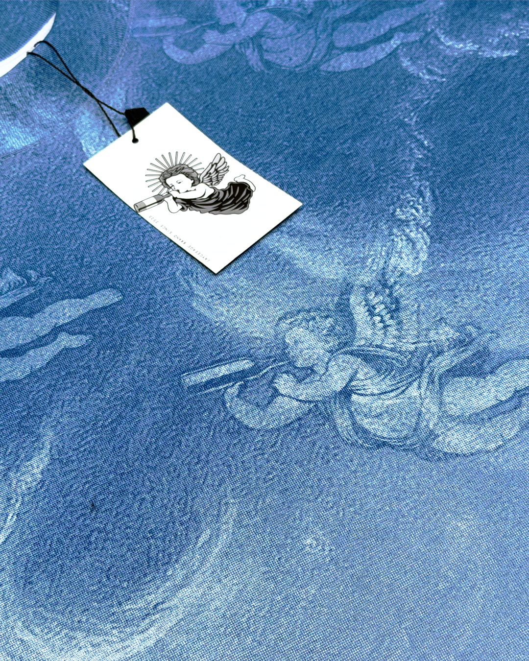 HEAVENS BLUE TEE