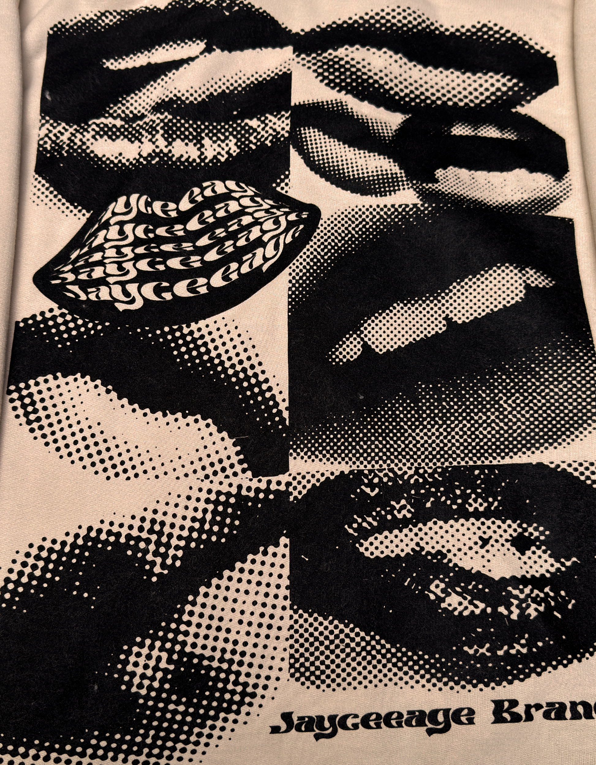 LIPS HOODIE