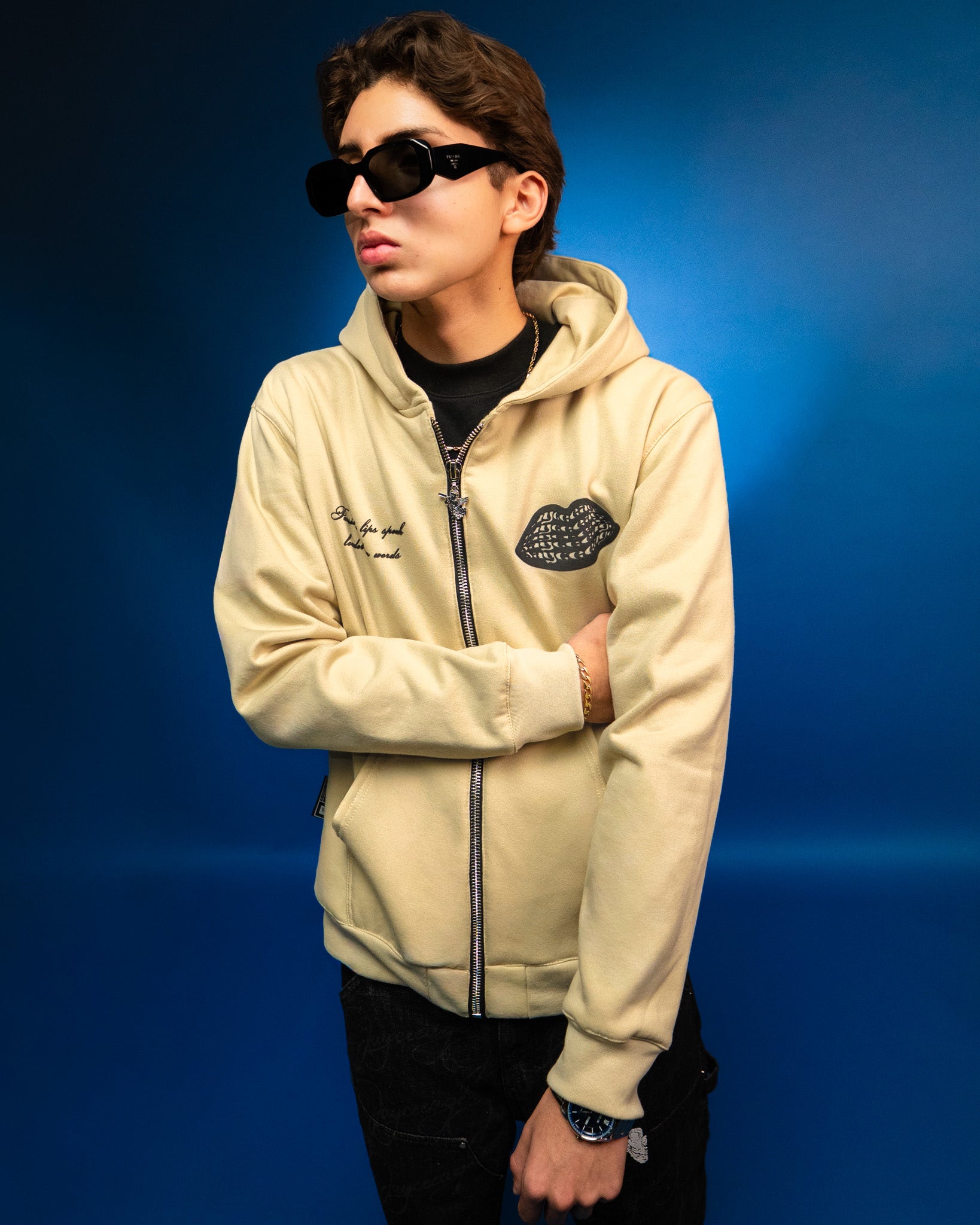 LIPS HOODIE