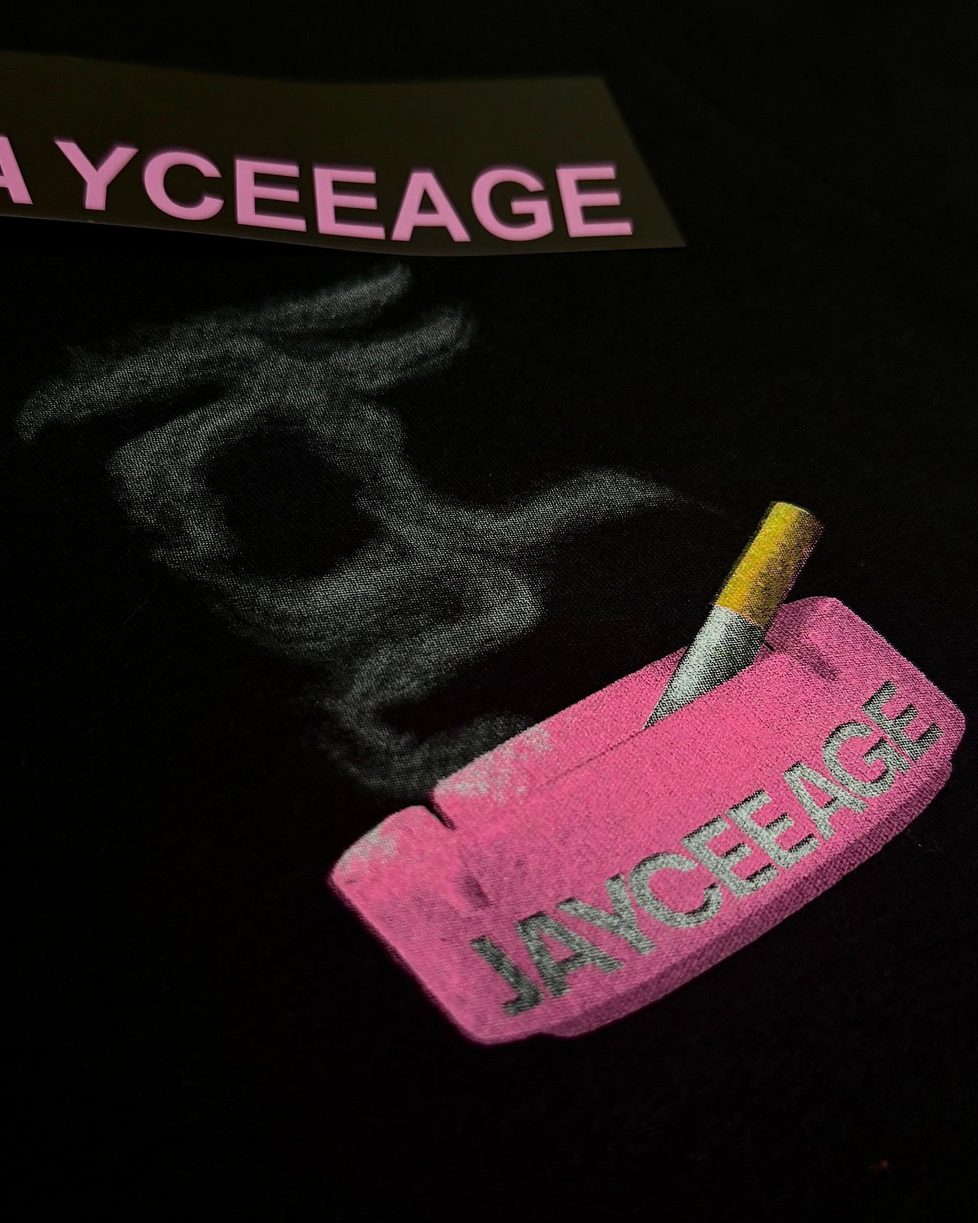 SMOKE HEART TEE