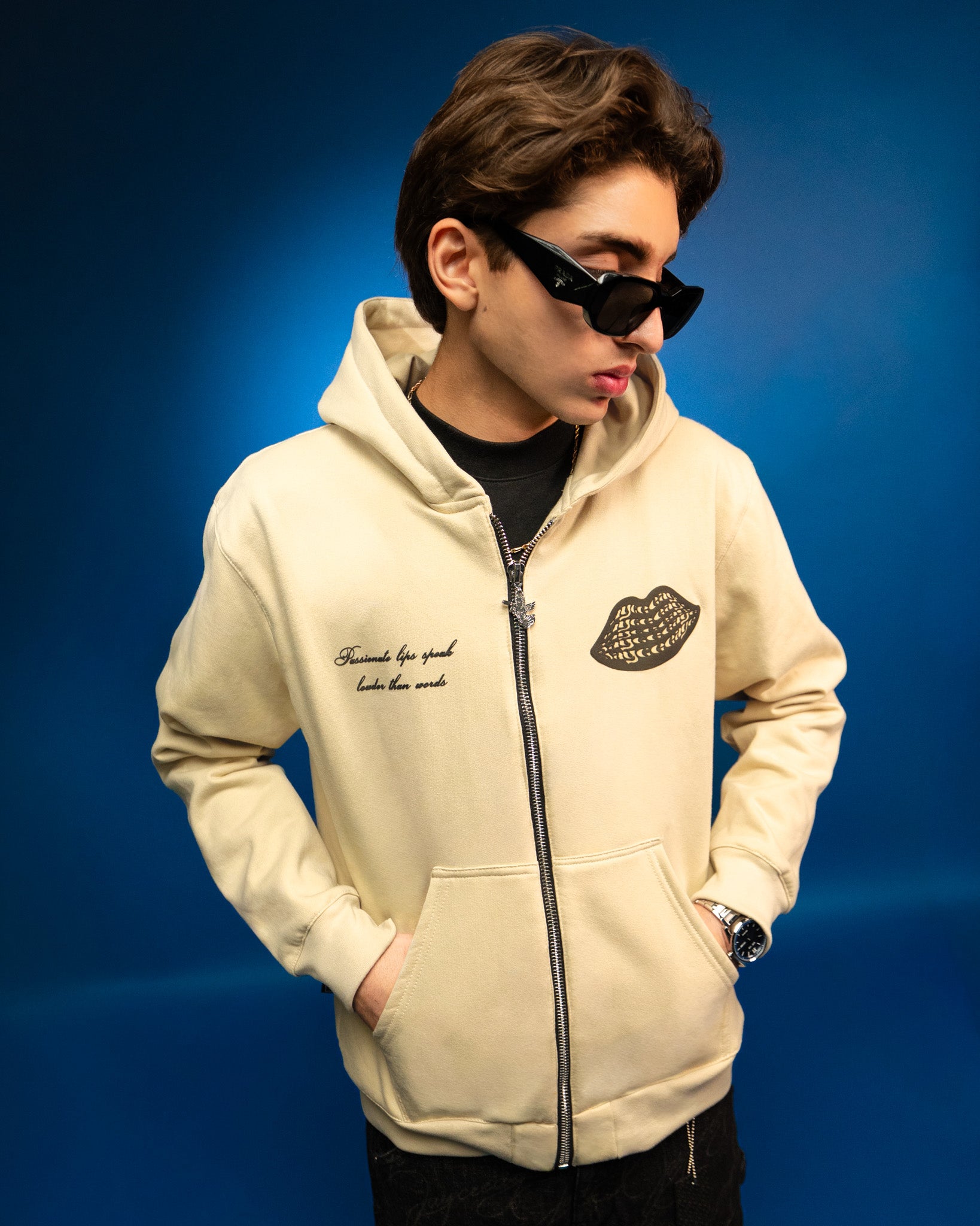 LIPS HOODIE