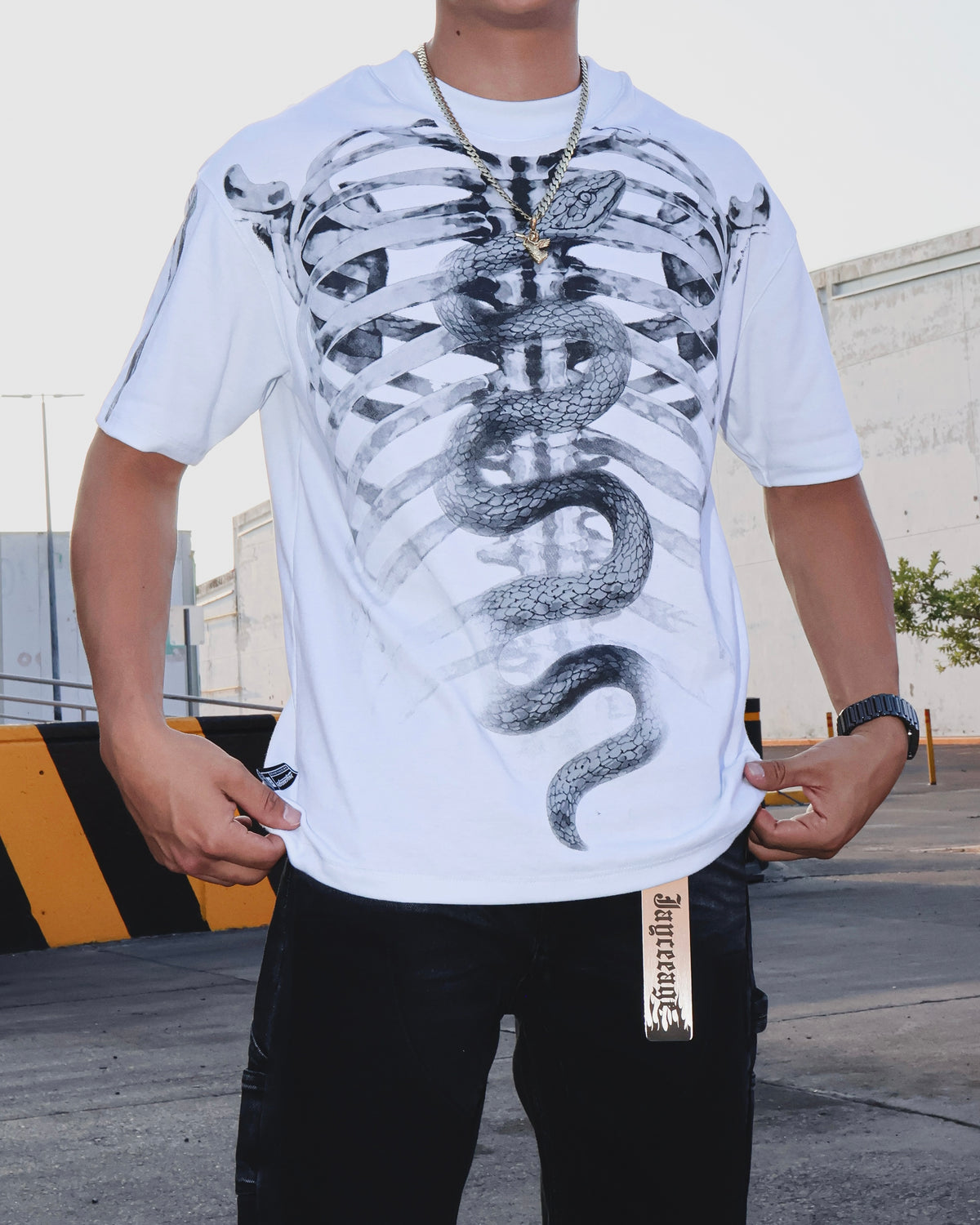 SKELETON WHITE TEE