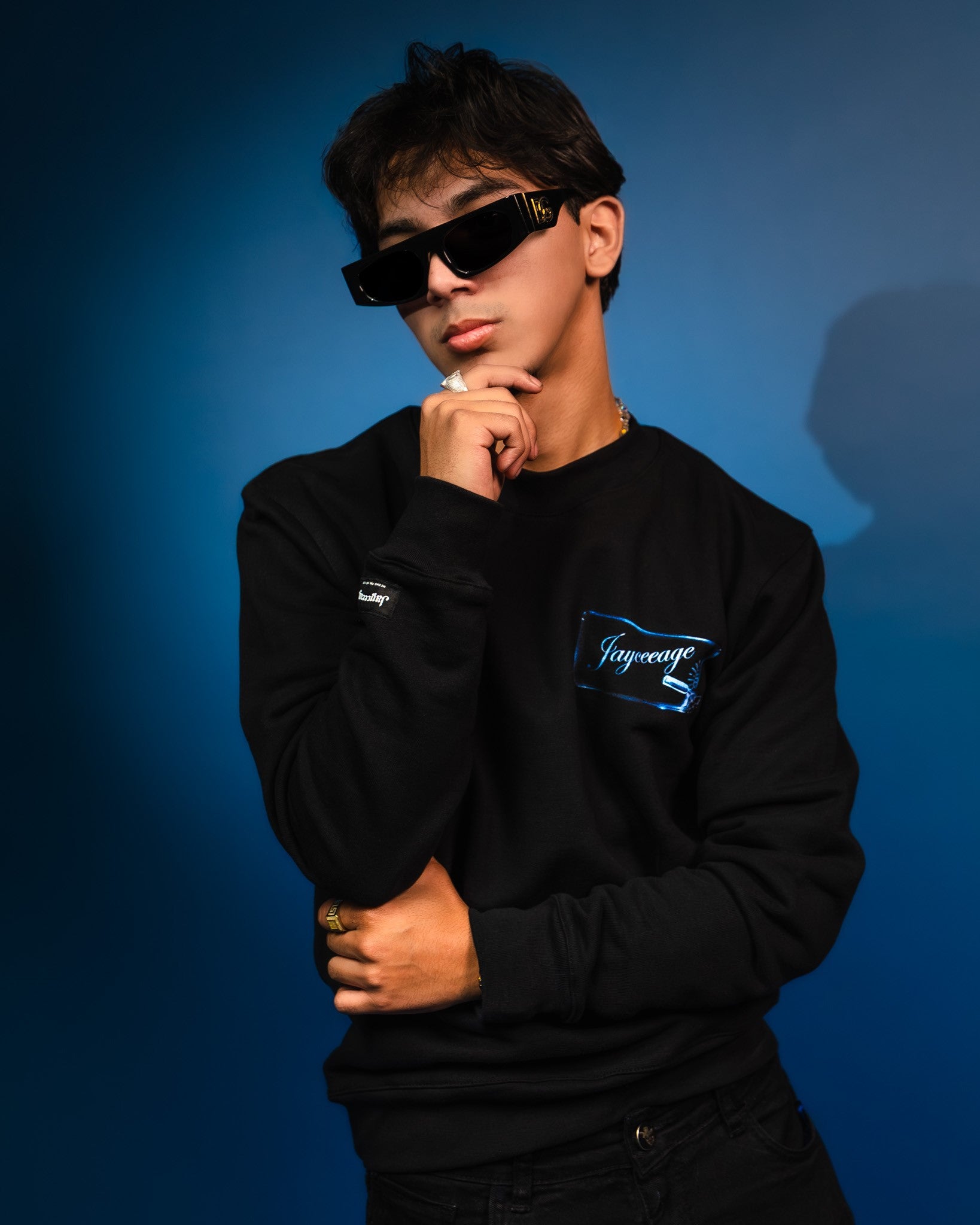 JC BROKEN CREWNECK