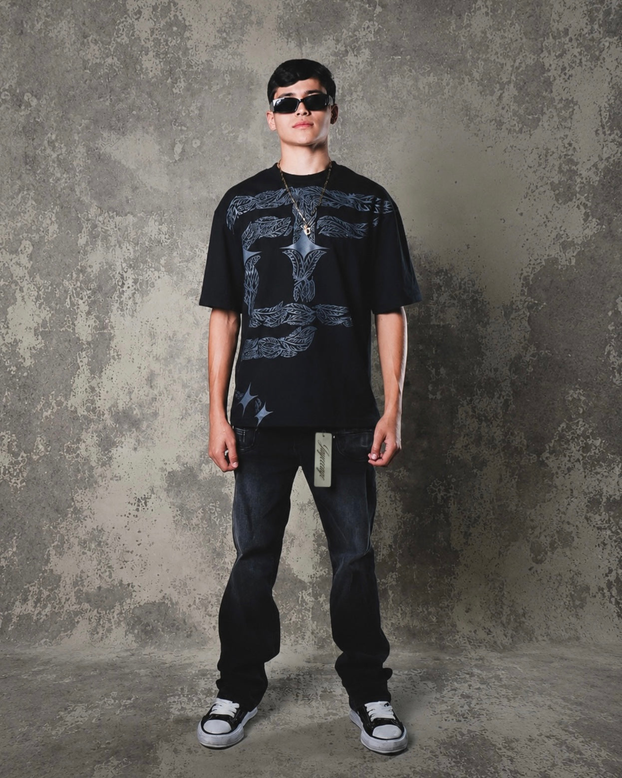 FEATHERS TEE