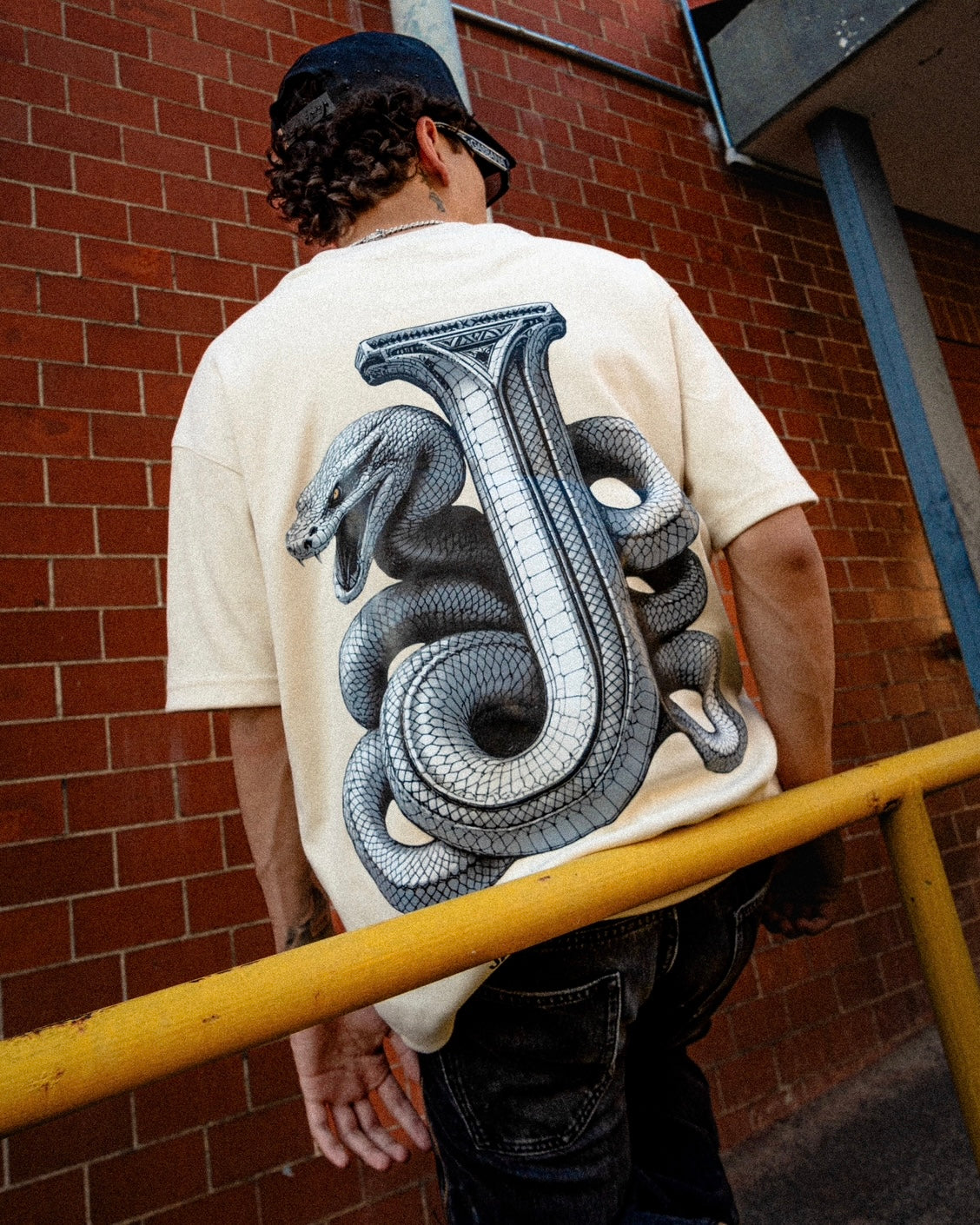 SNAKE TEE