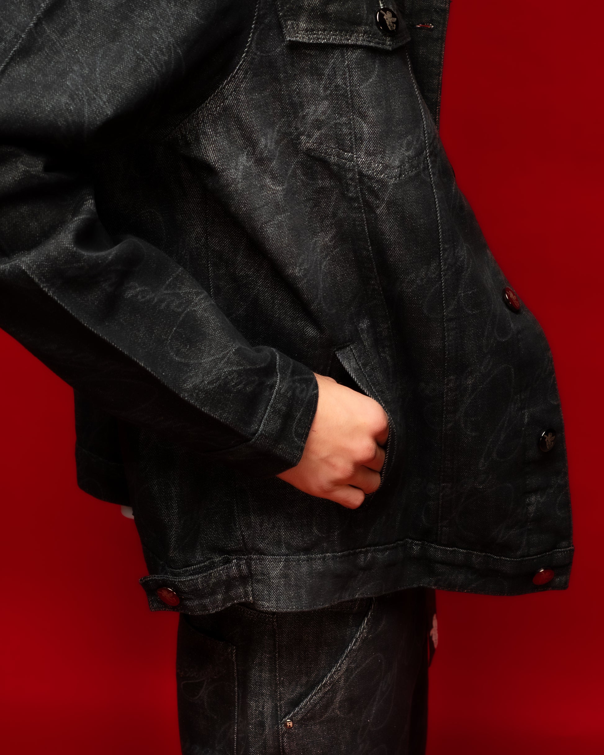 DENIM JACKET