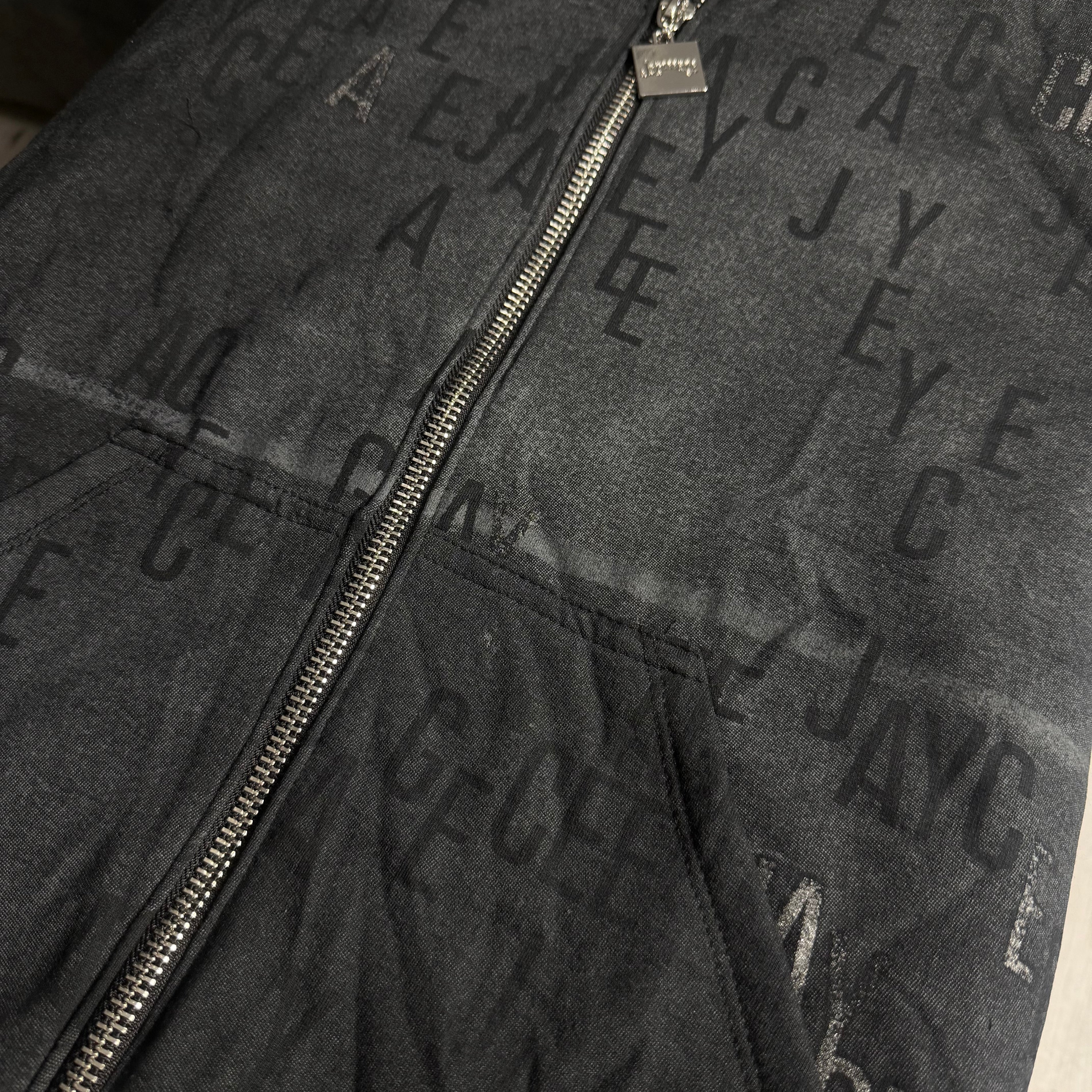 TYPE DOUBLE ZIP HOODIE (SALDOS)