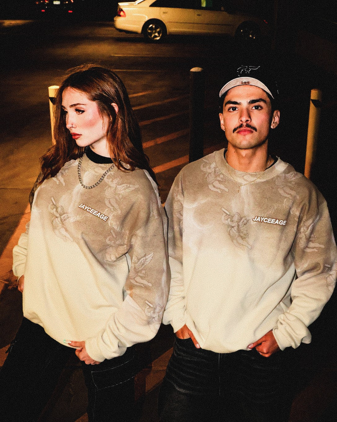 HEAVENS BEIGE CREWNECK