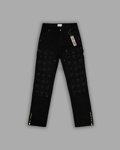 TOTAL BLACK CARPENTER