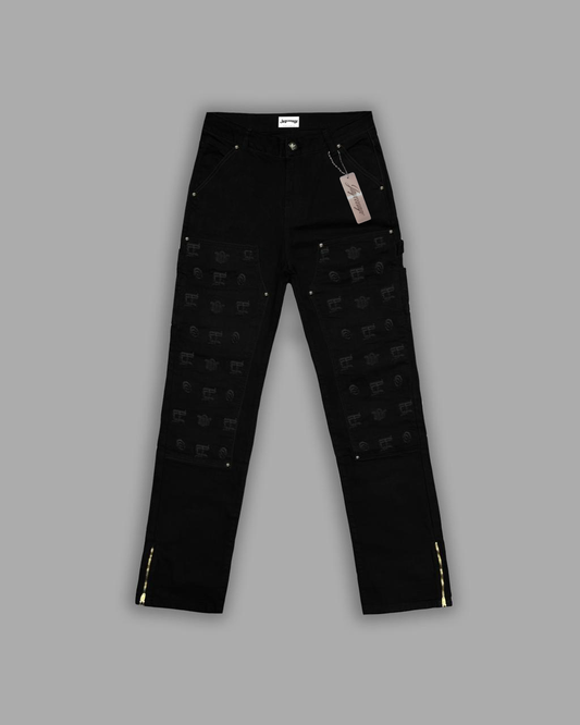 TOTAL BLACK CARPENTER