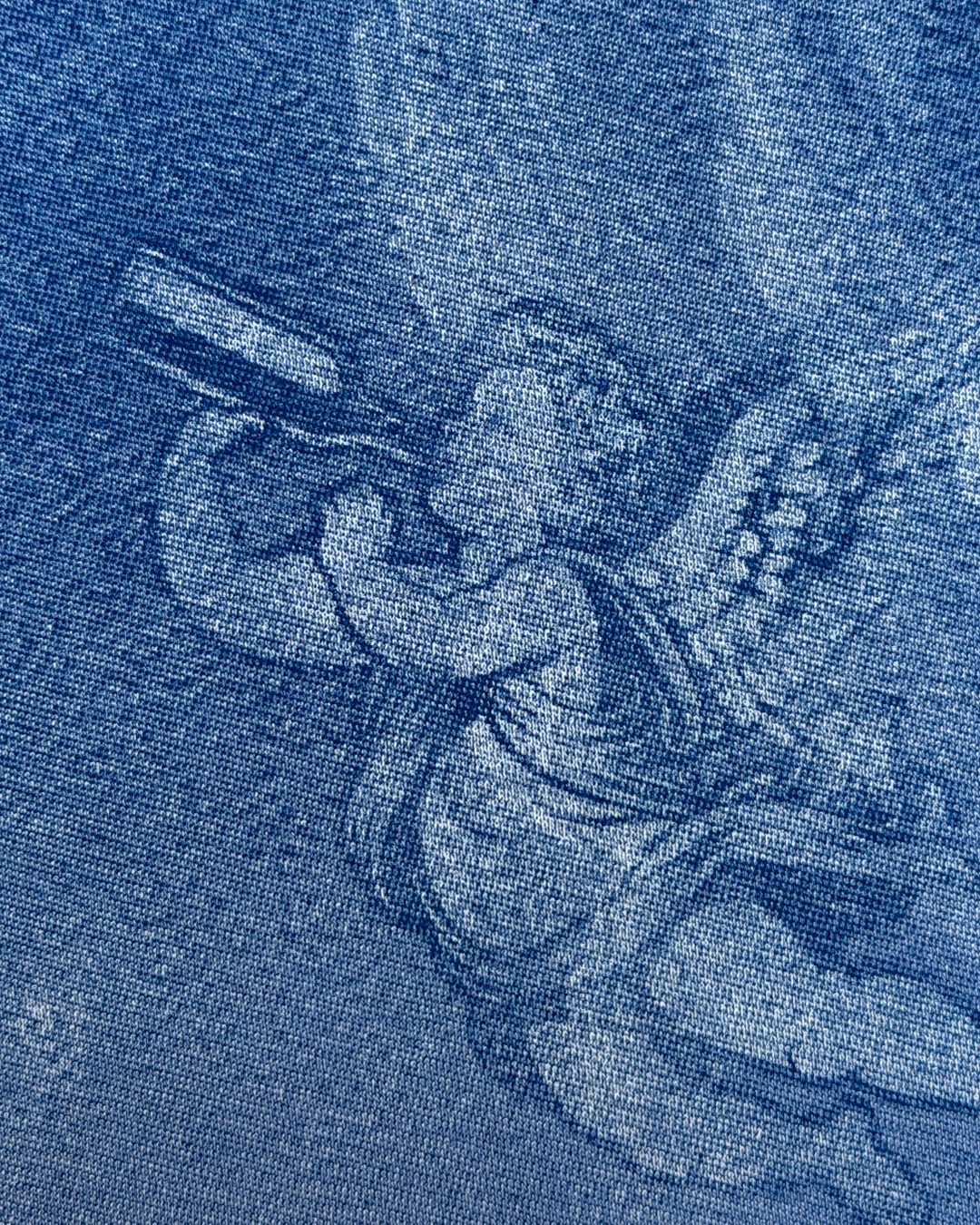 HEAVENS BLUE TEE