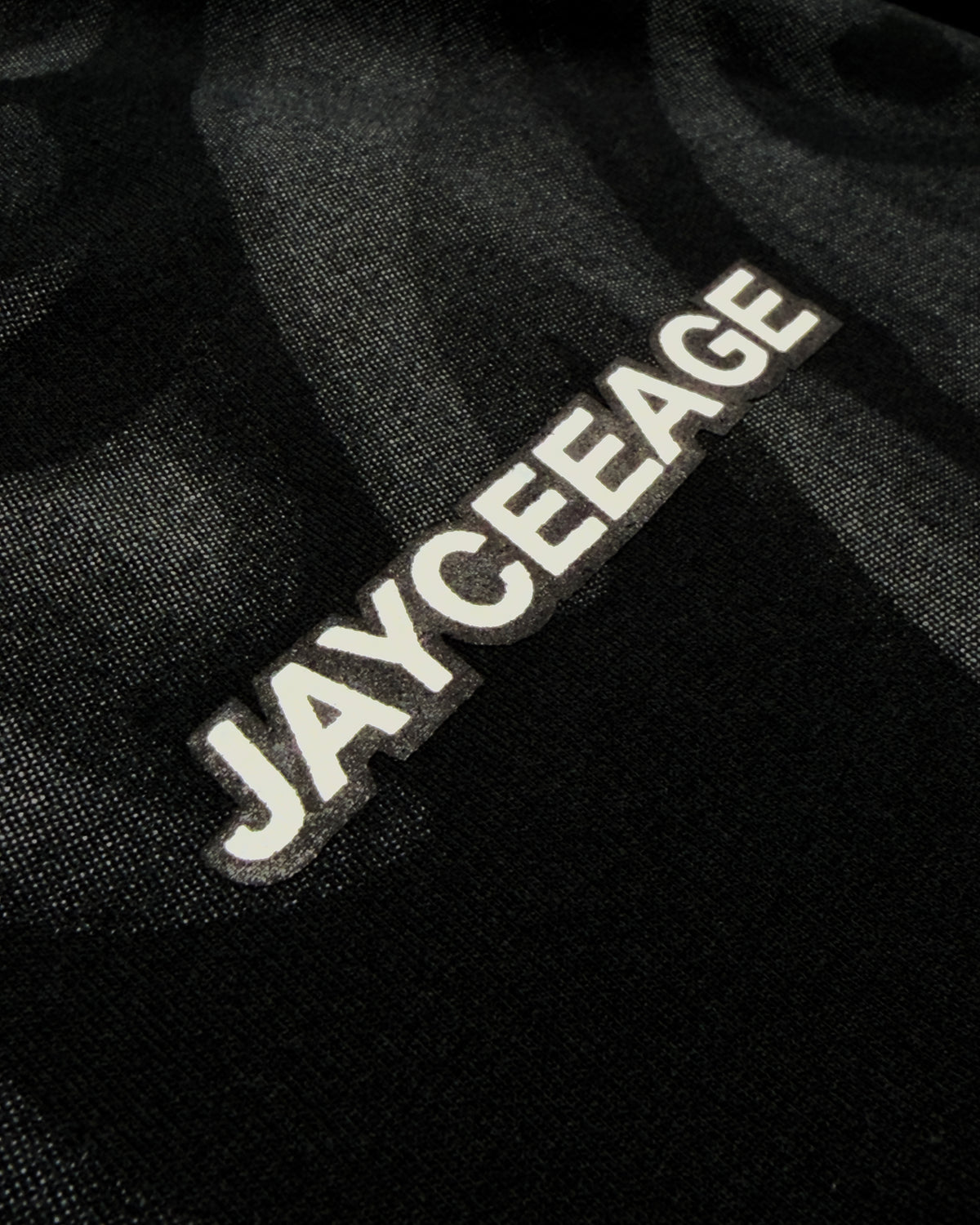 SNAKE CREWNECK